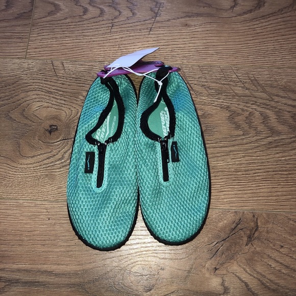 wave runner water shoes
